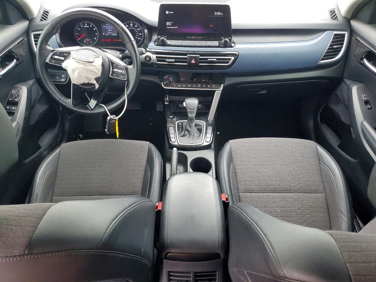 Kia Seltos S
