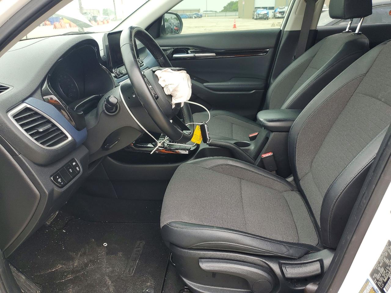 Kia Seltos S