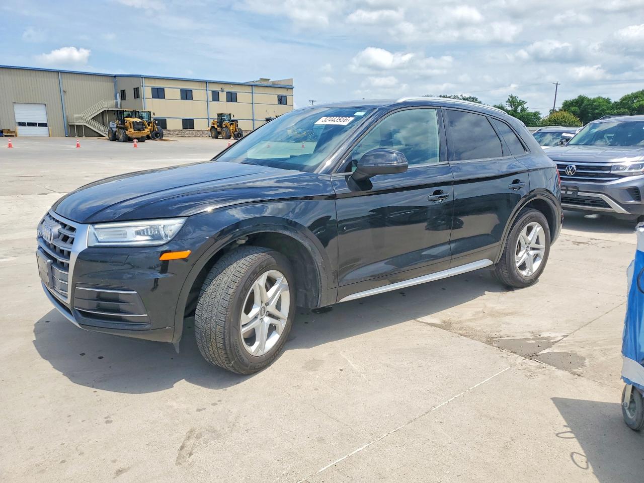 Salvage Audi Q5 Image