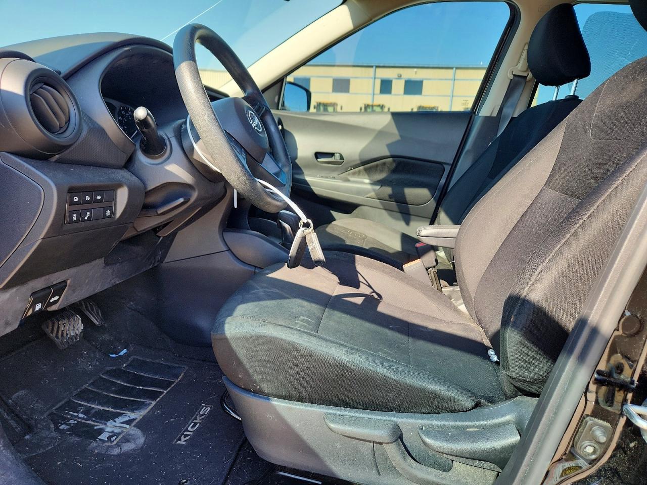 Nissan Kicks S