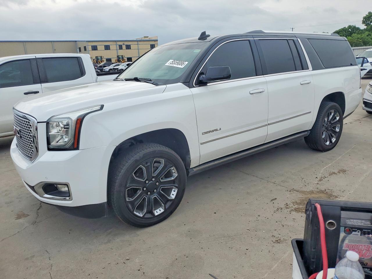 Salvage GMC Yukon Image