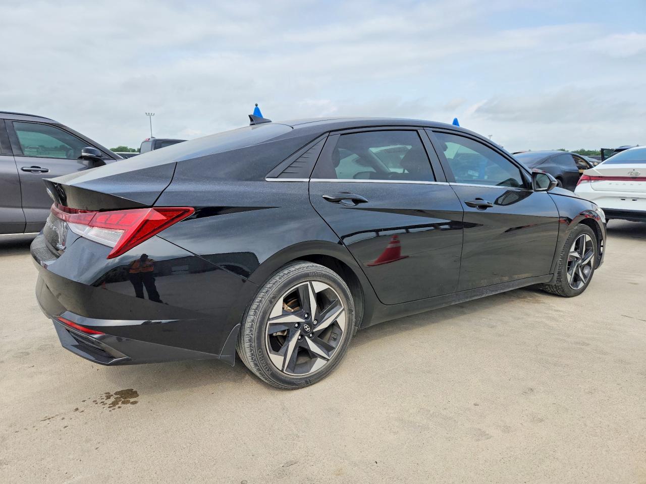Hyundai ELANTRA Limited