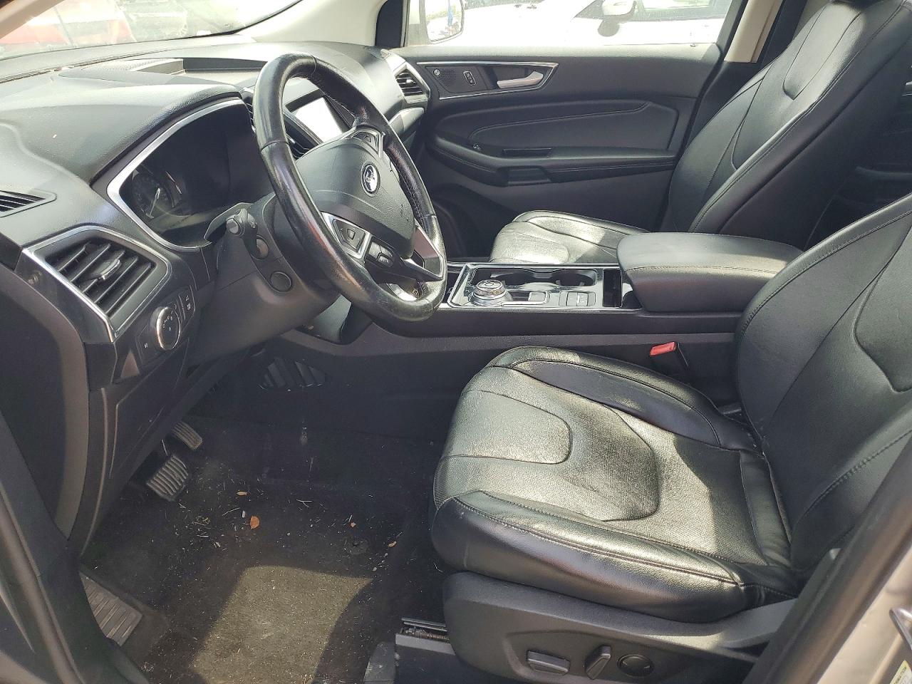 Ford Edge Titanium