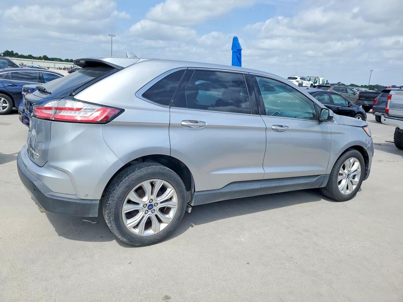 Ford Edge Titanium