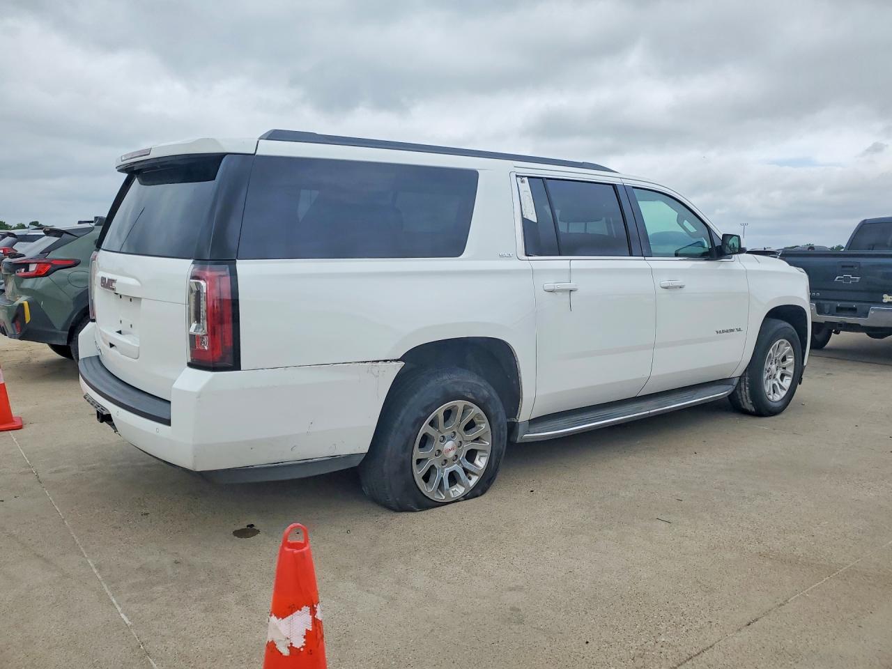 GMC Yukon K1500 Slt