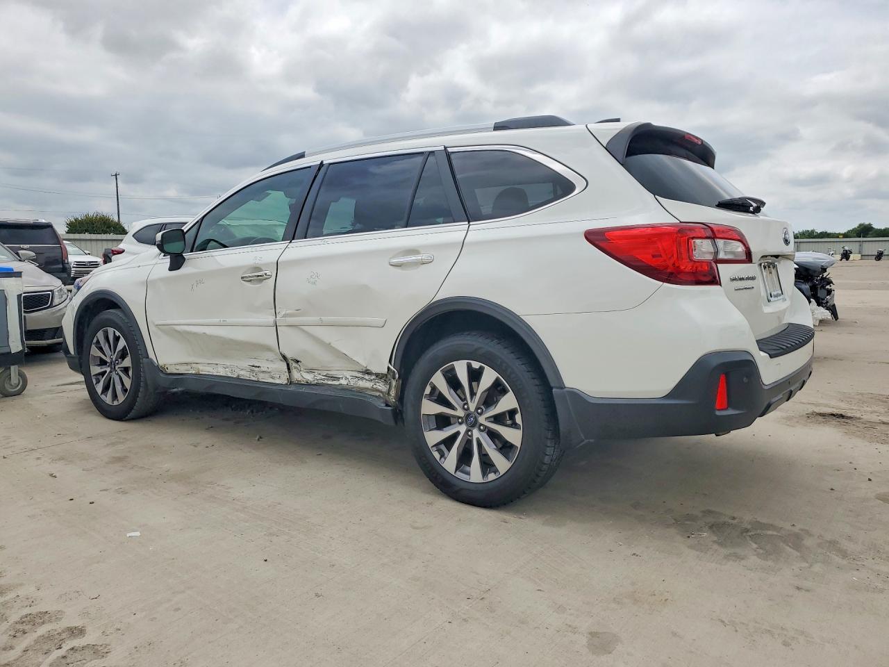 Subaru Outback Touring