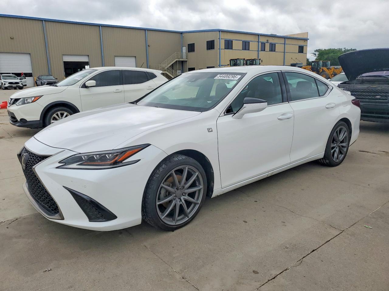 Salvage Lexus Es Image