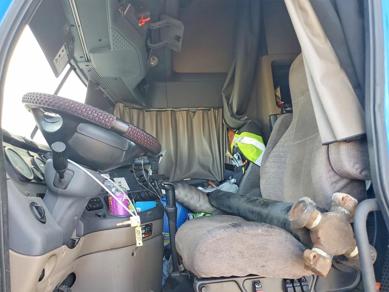 Freightliner Cascadia 125 Sleeper Cab"