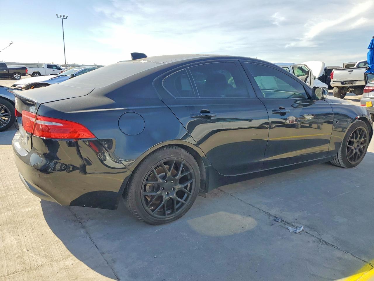 Jaguar XE Prestige