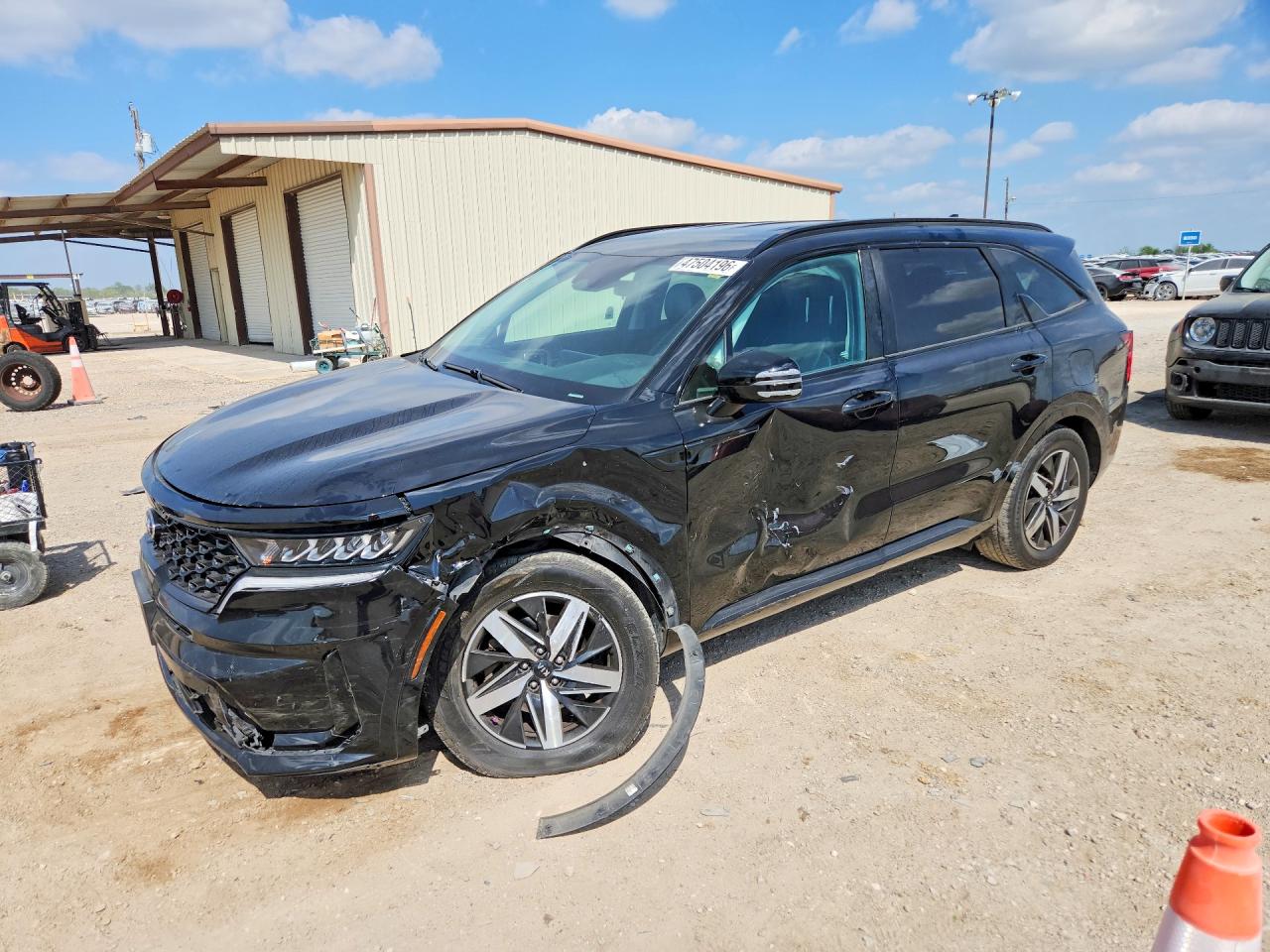 Salvage Kia Sorento Image