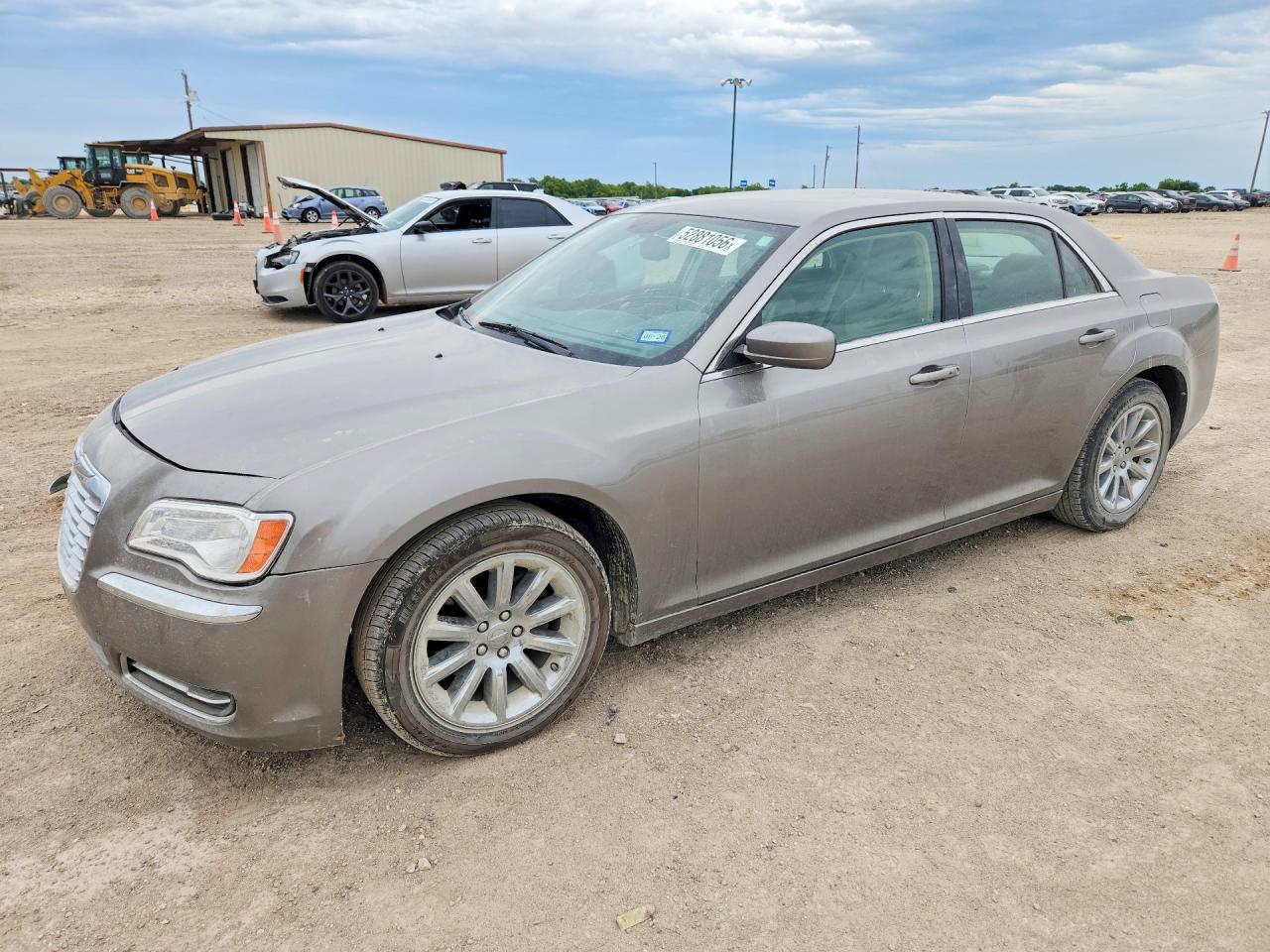 Salvage Chrysler 300 Image