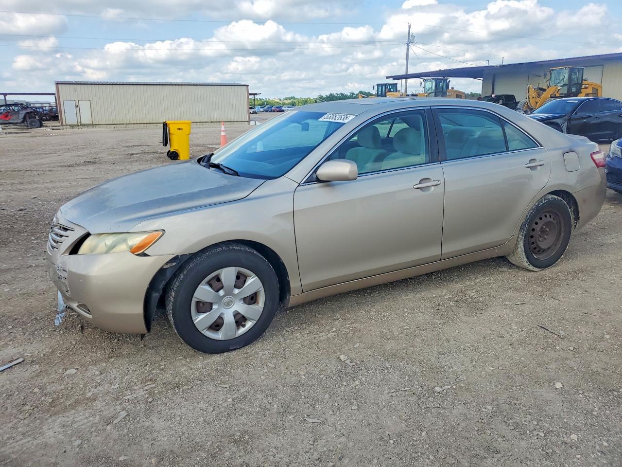Salvage Toyota Camry Image