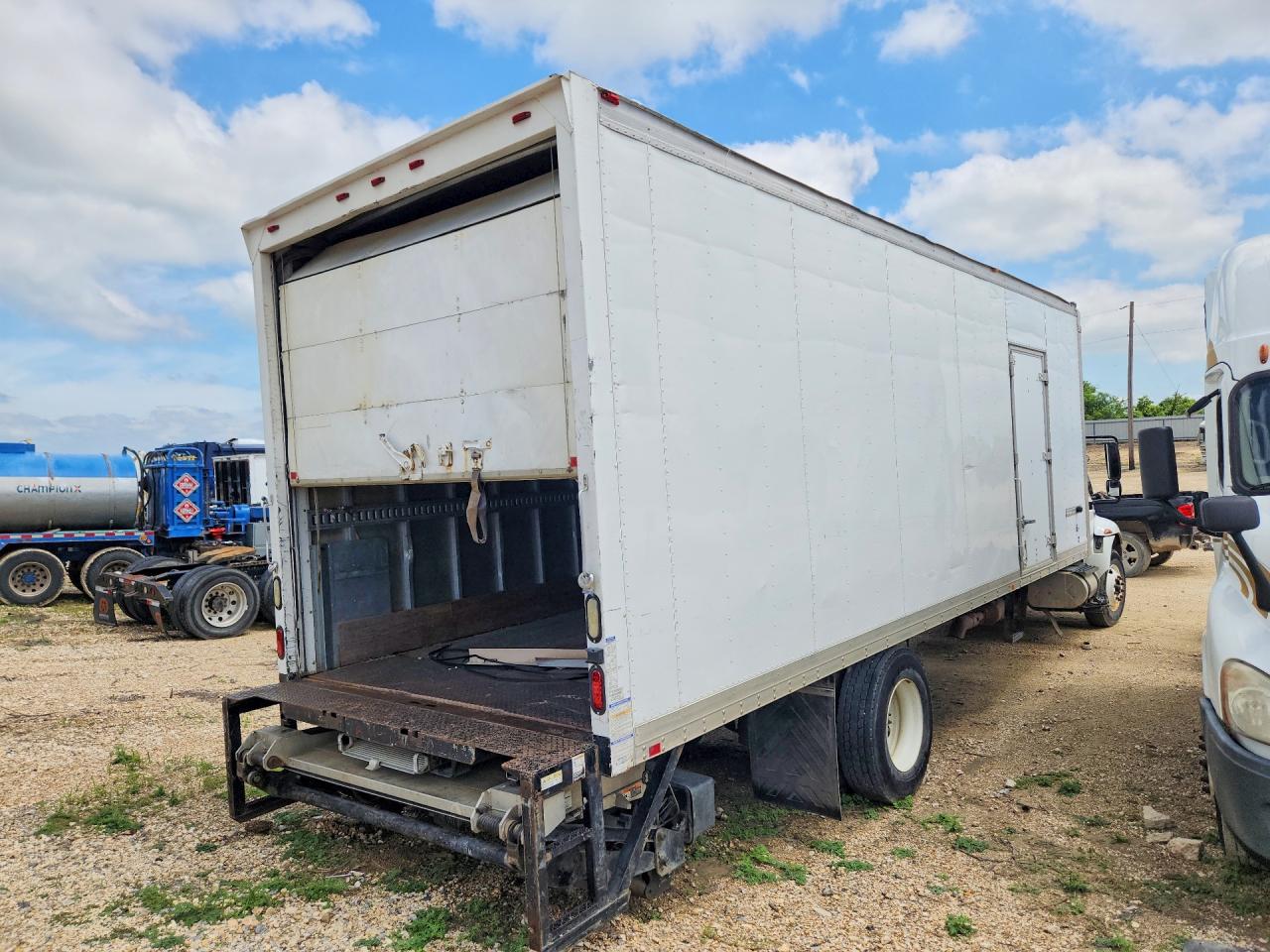 International 4300