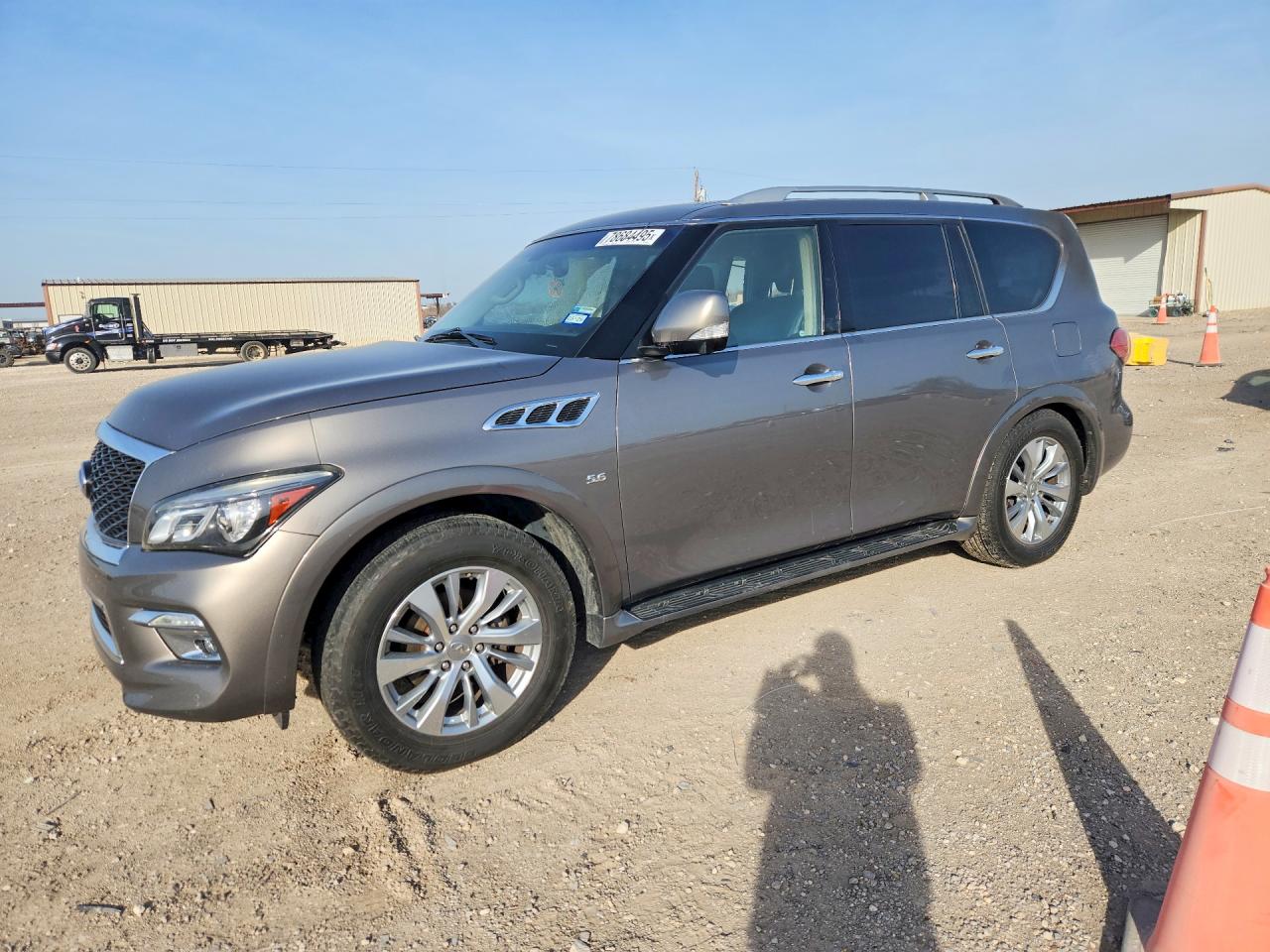 Salvage INFINITI Qx Image