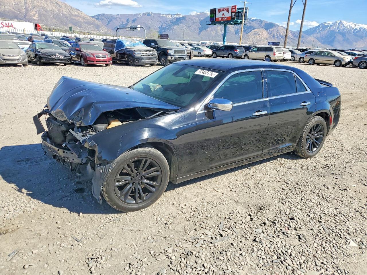 Salvage Chrysler 300 Image