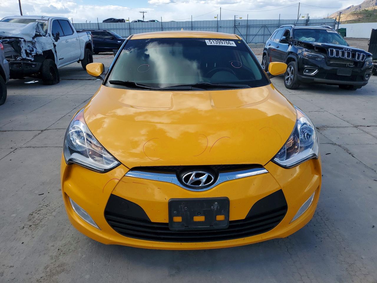 Hyundai VELOSTER Base