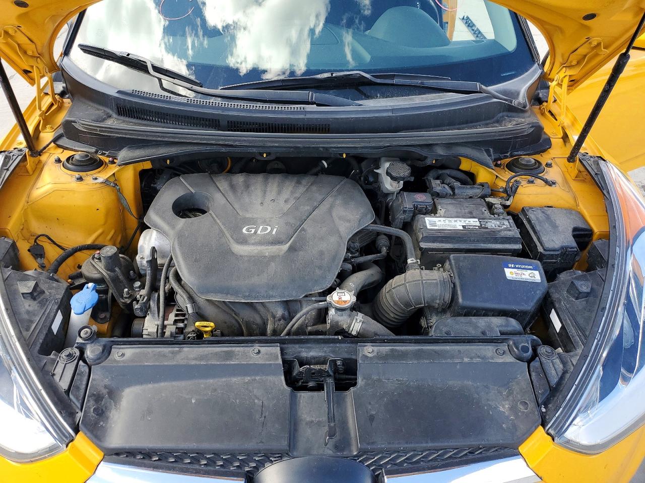 Hyundai VELOSTER Base