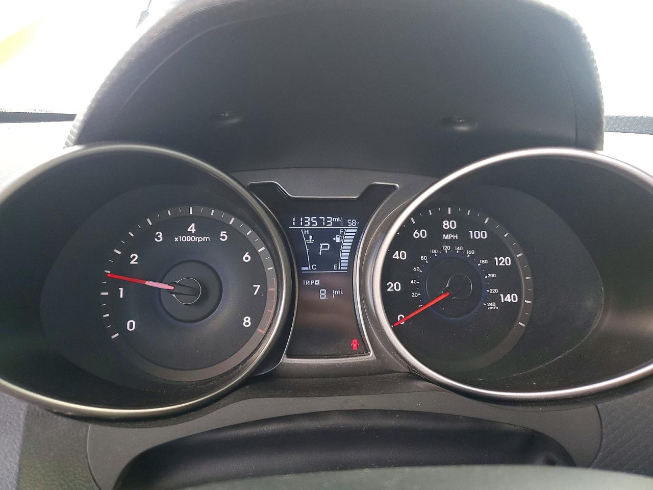 Hyundai VELOSTER Base