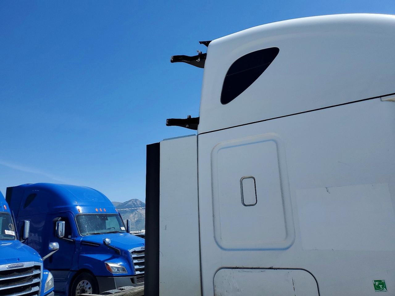 Freightliner Cascadia 125