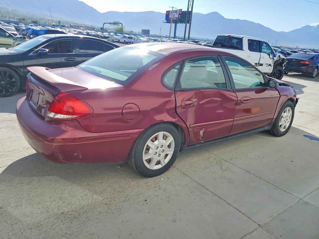 Ford Taurus Se