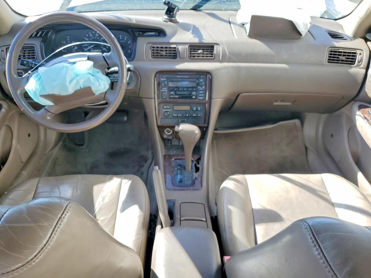 Toyota Camry Xle V6