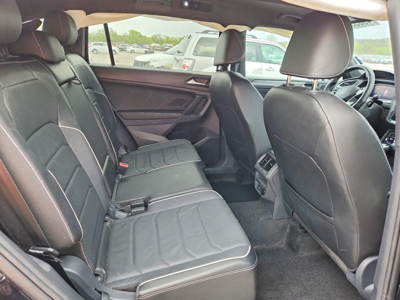 Volkswagen Tiguan Sel R-line Black
