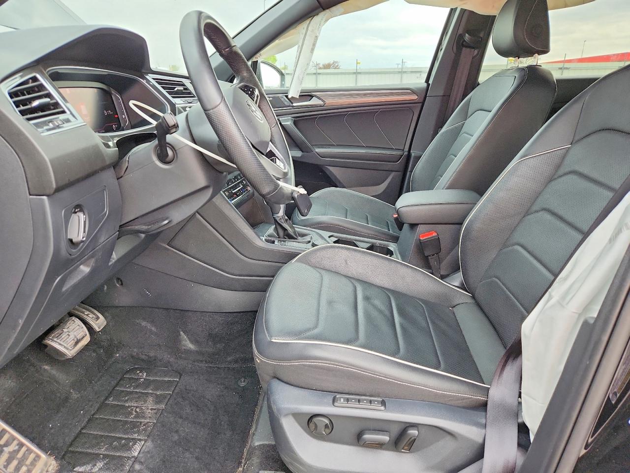 Volkswagen Tiguan Sel R-line Black