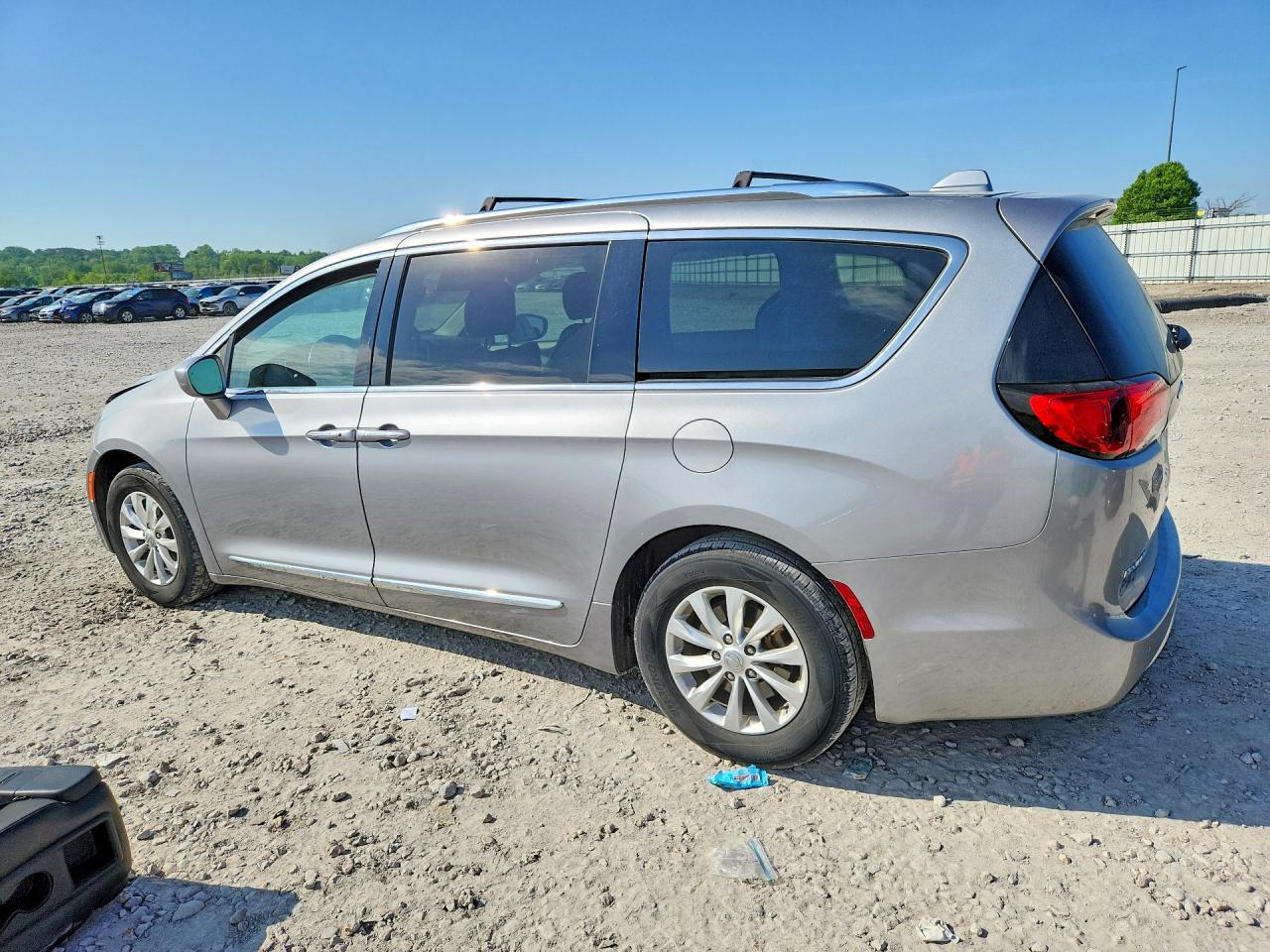 Chrysler Pacifica Touring L