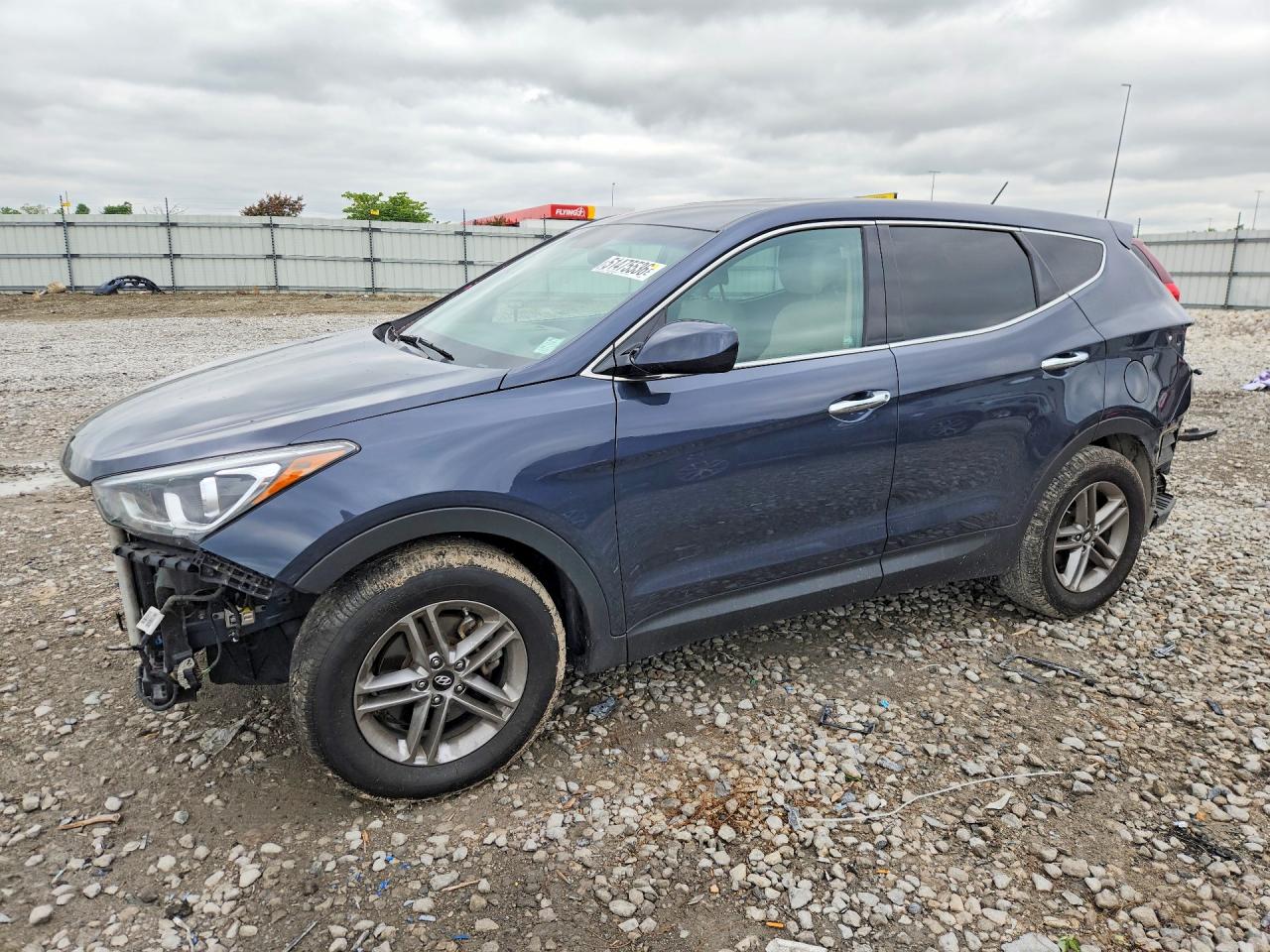 Salvage Hyundai SANTA FE Image