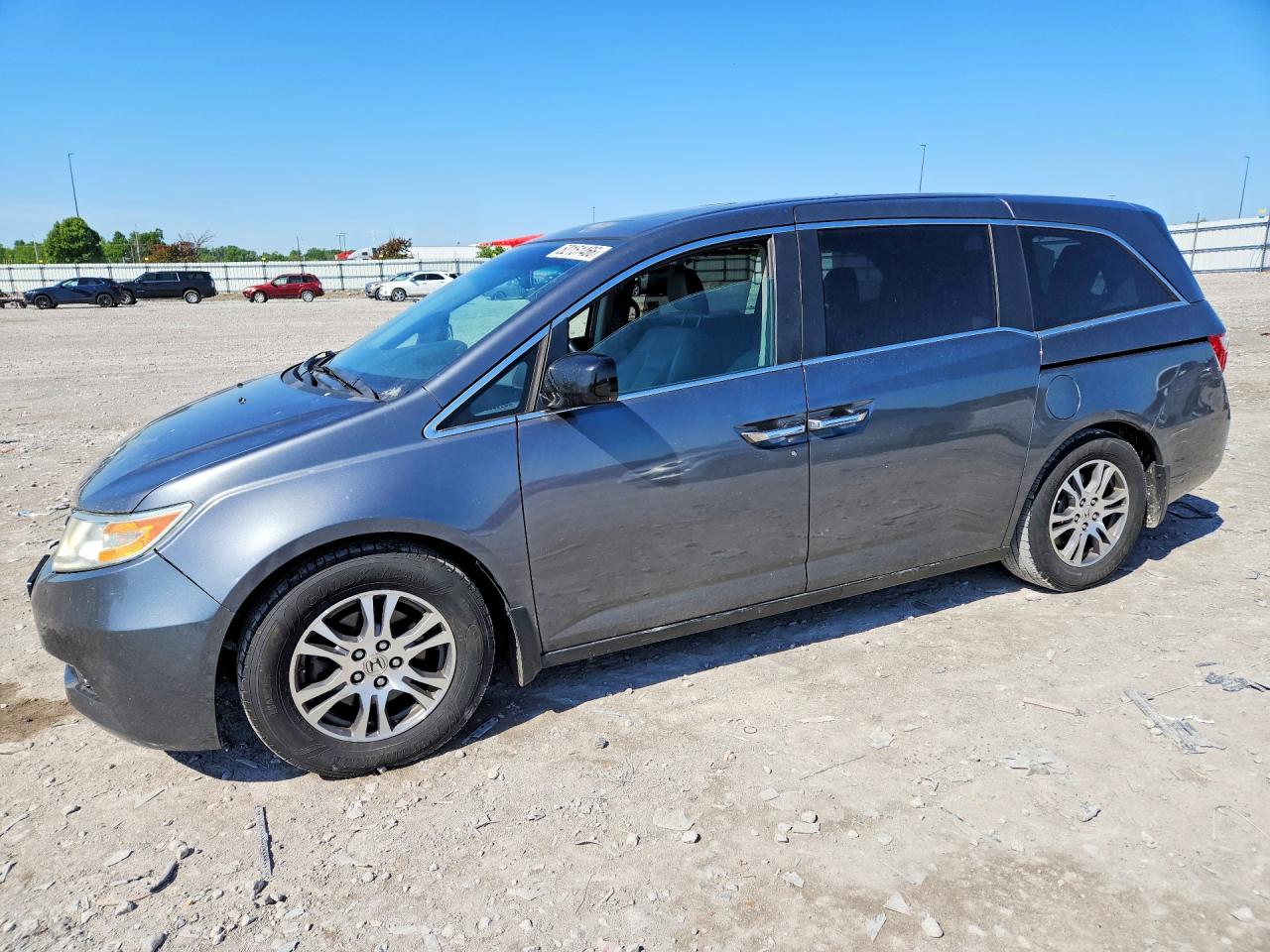 Salvage Honda Odyssey Image