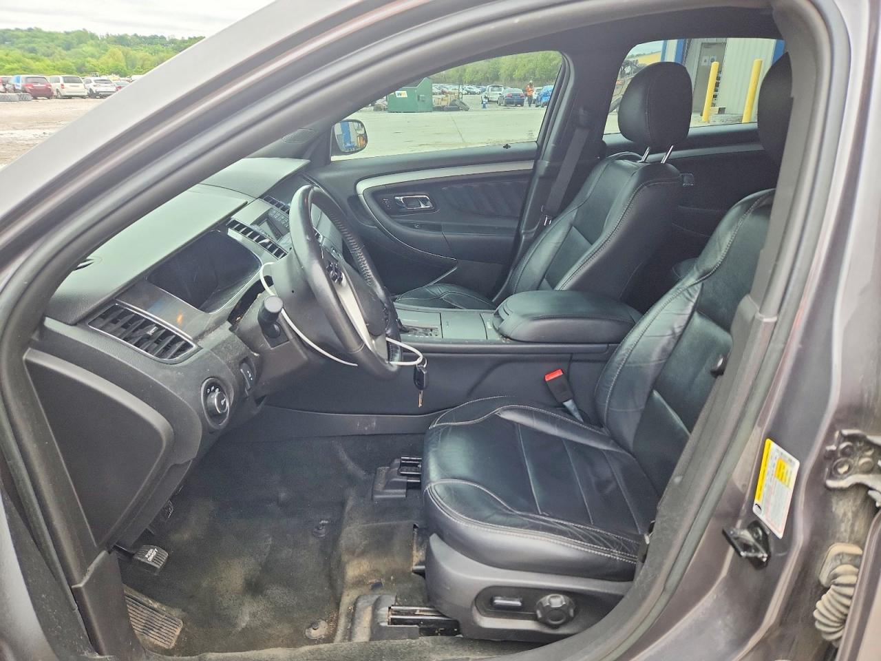 Ford Taurus Sel