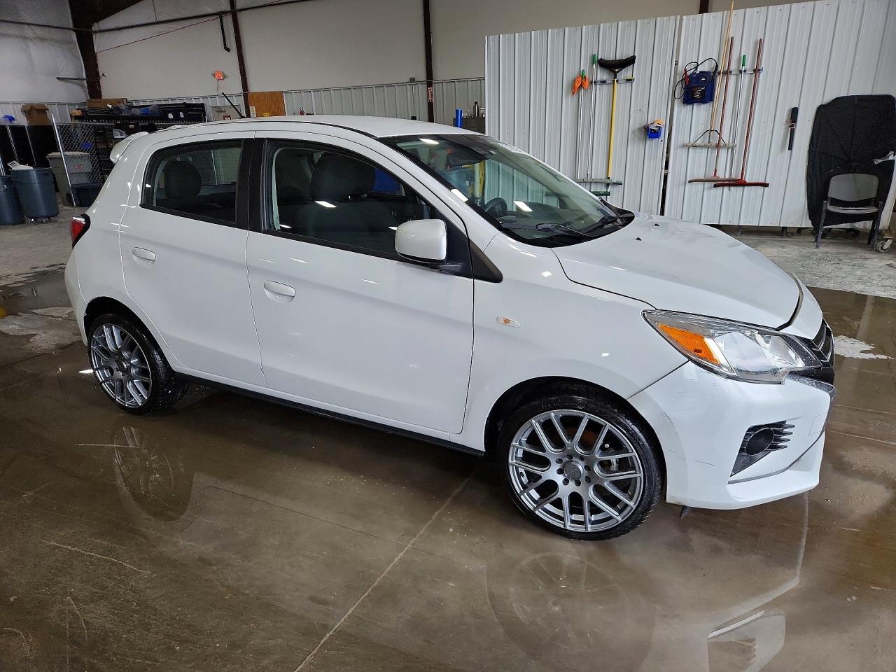 Mitsubishi Mirage Es