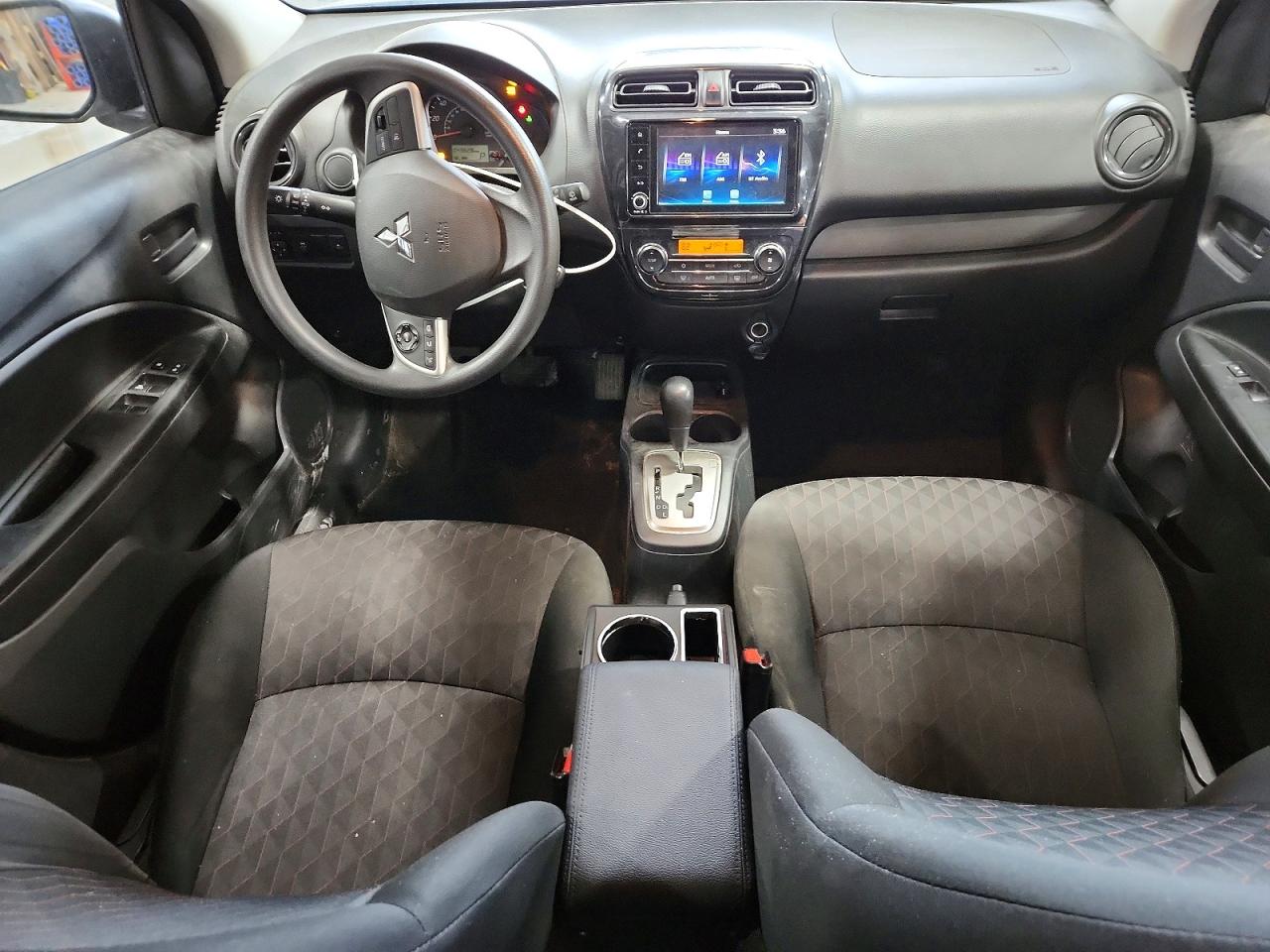 Mitsubishi Mirage Es