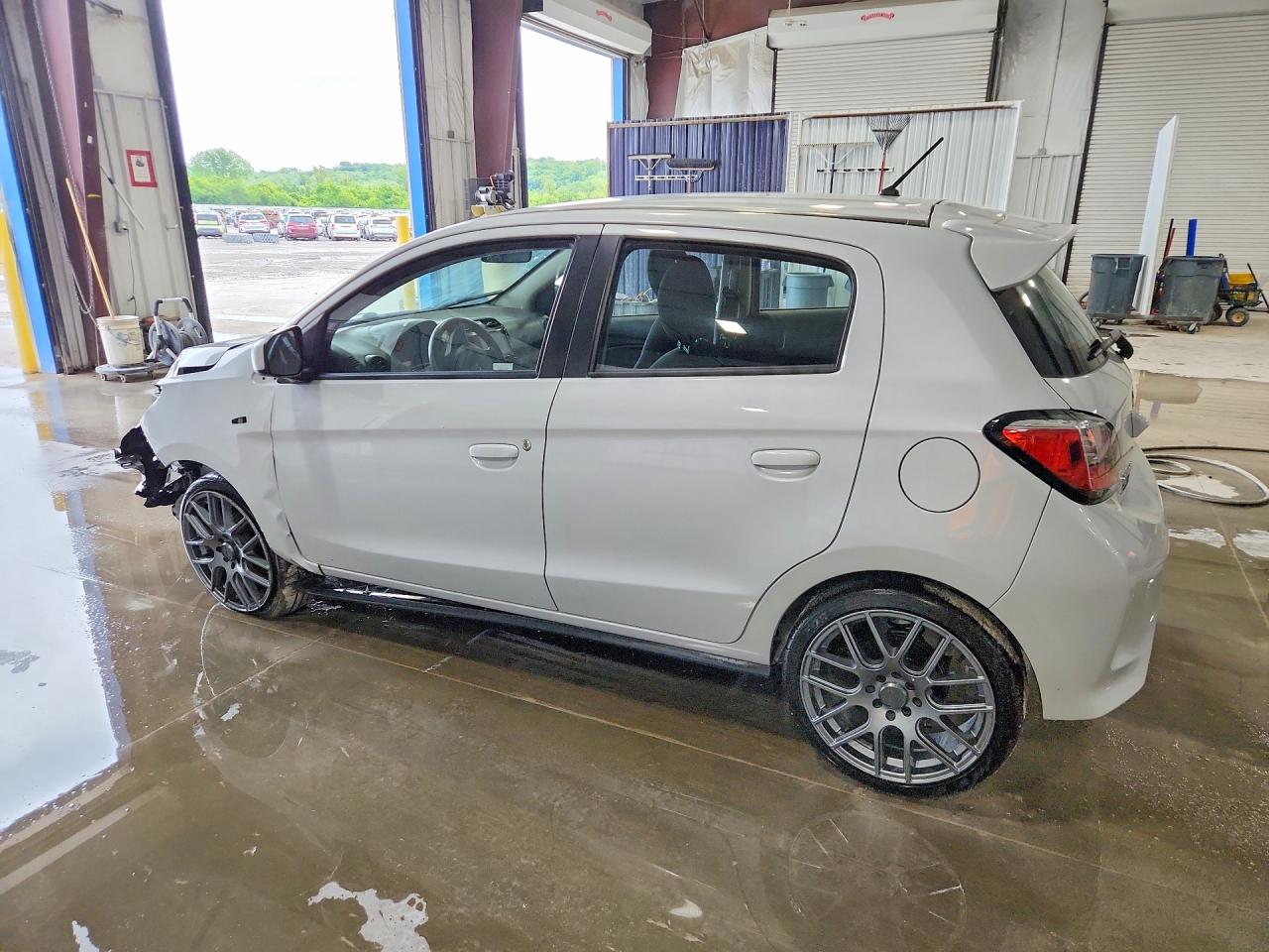 Mitsubishi Mirage Es