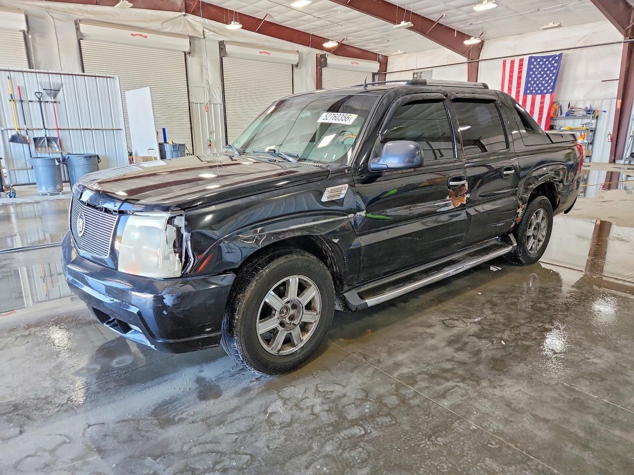 Salvage Cadillac Escalade Image