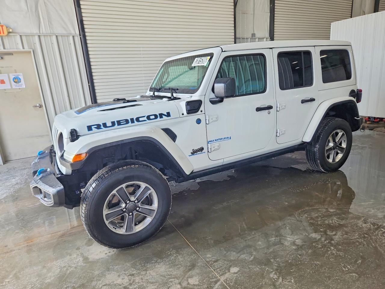 Salvage Jeep Wrangler Image