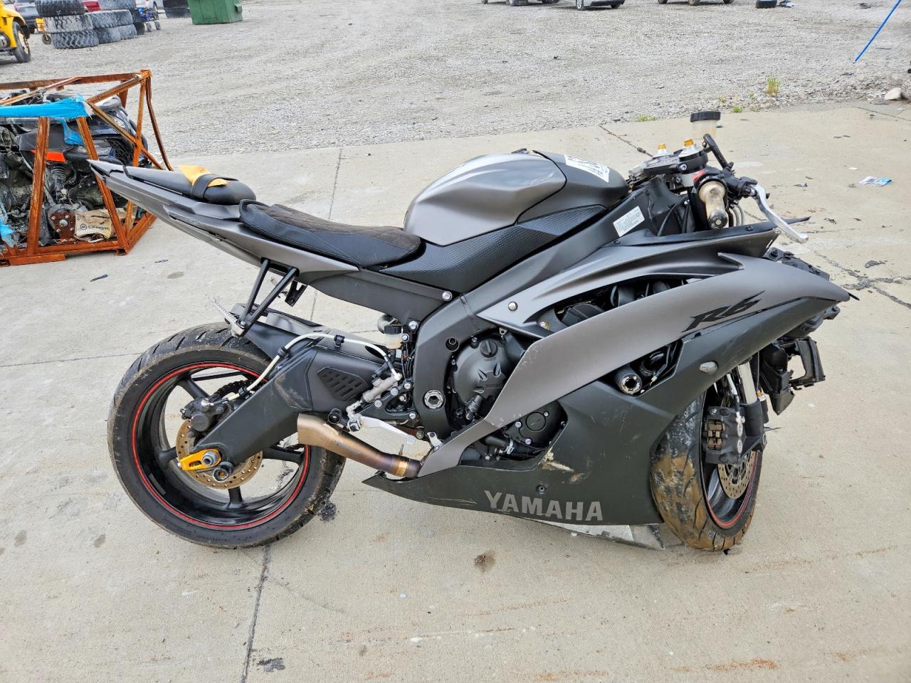 Salvage Yamaha Yzf600 Image