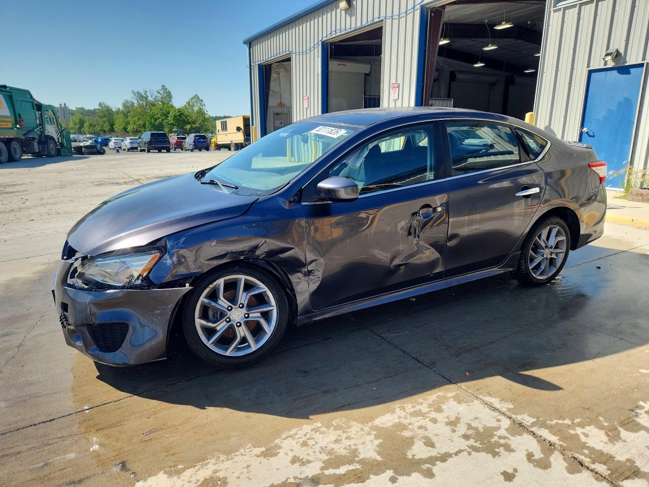 Salvage Nissan Sentra Image