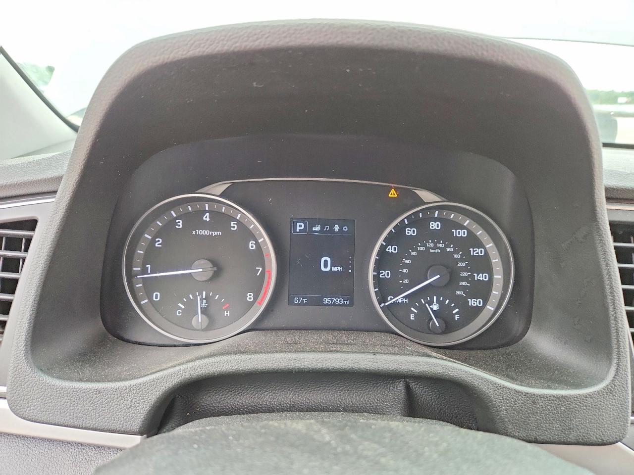 Hyundai ELANTRA Value Edition