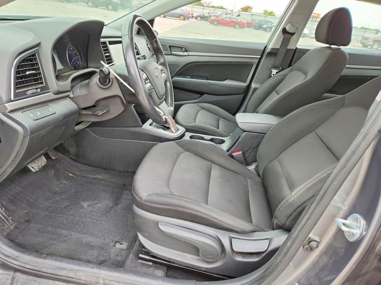 Hyundai ELANTRA Value Edition