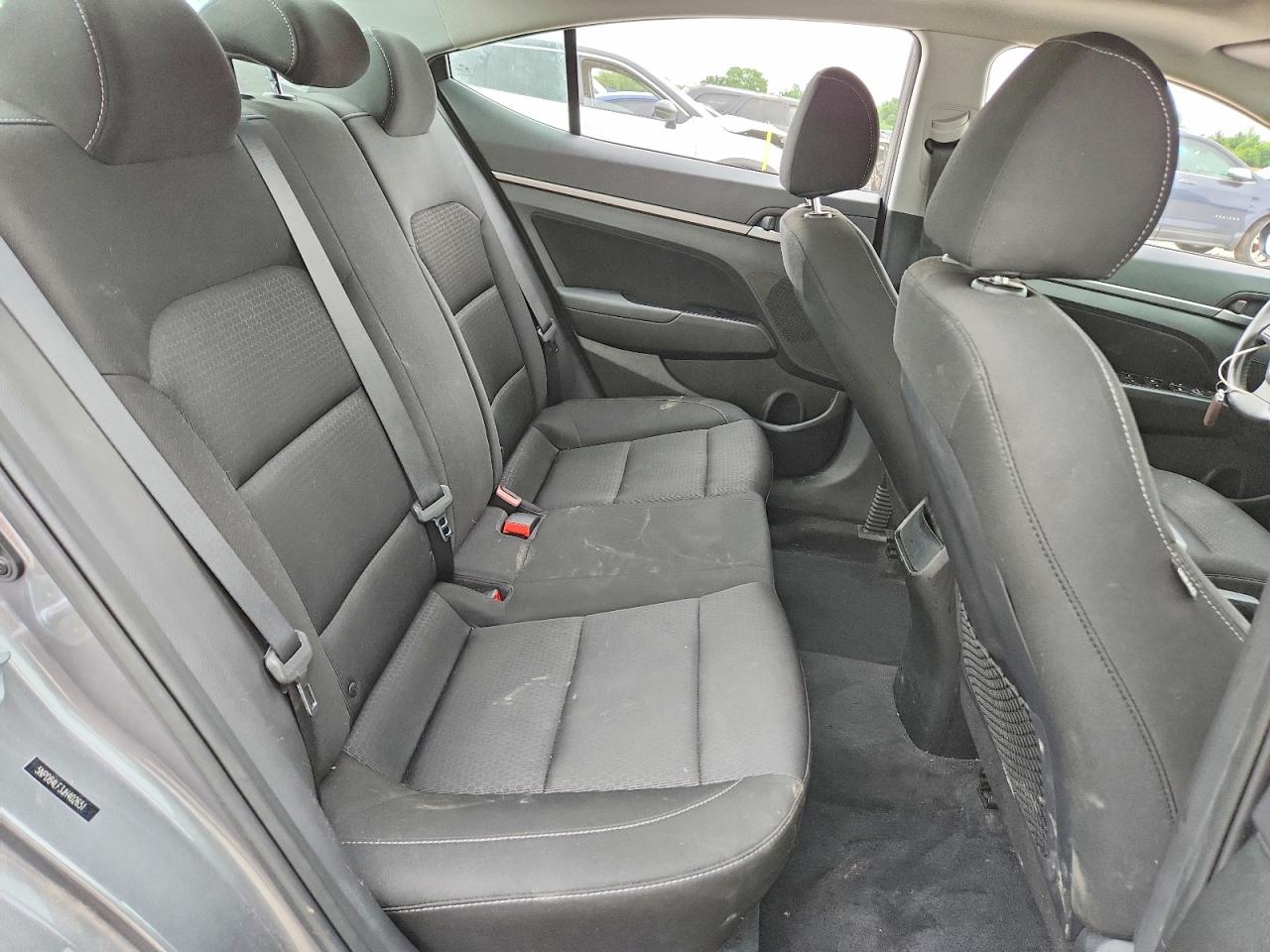 Hyundai ELANTRA Value Edition