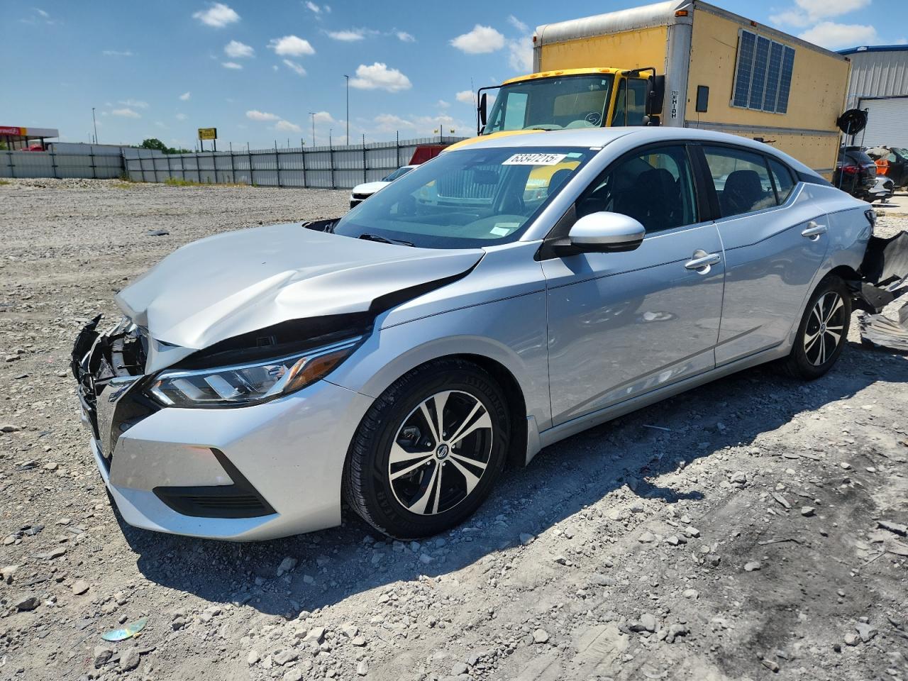 Salvage Nissan Sentra Image