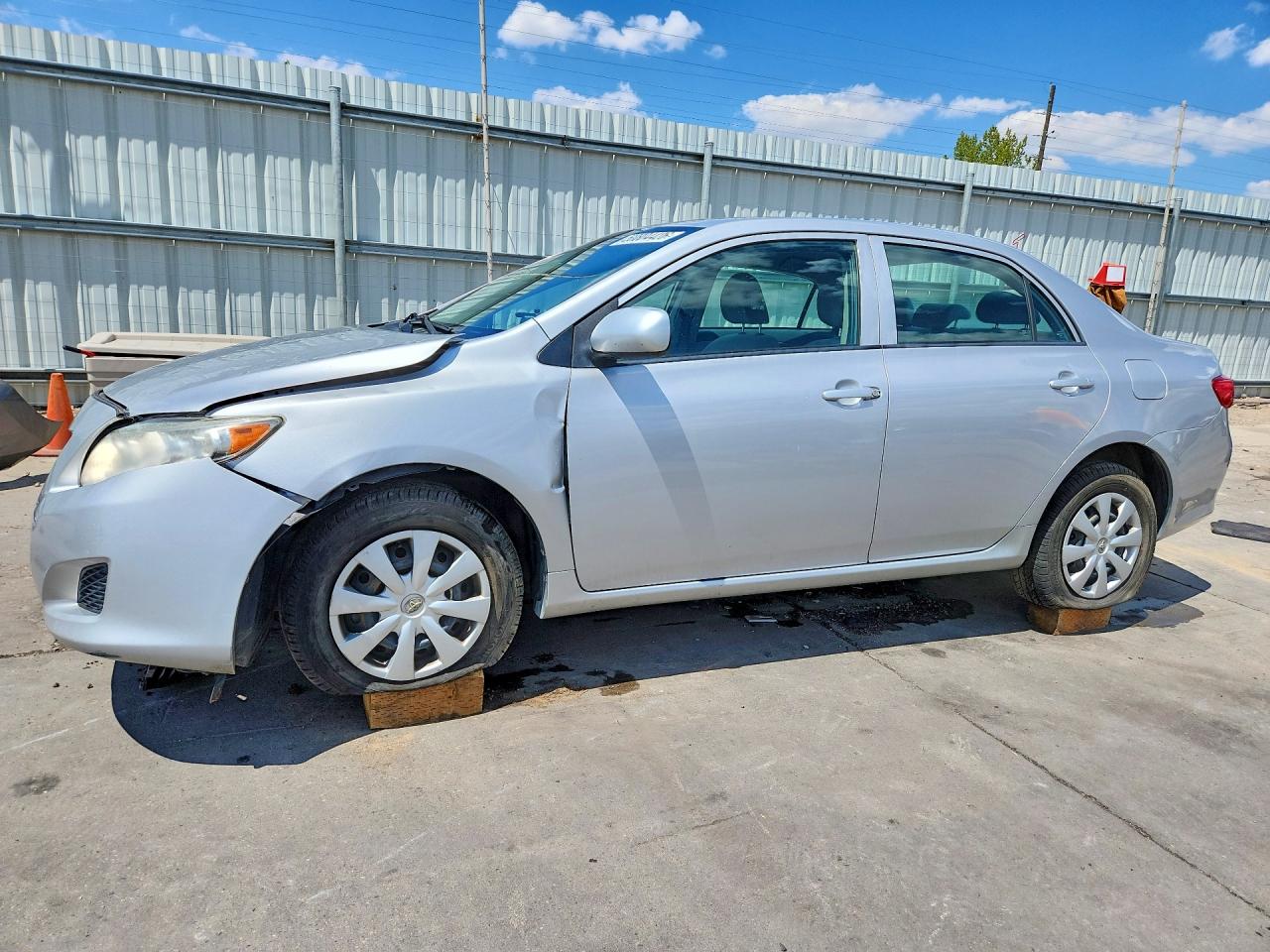 Salvage Toyota Corolla Image