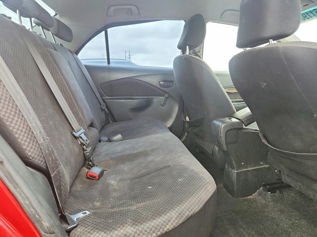 Toyota Yaris Base