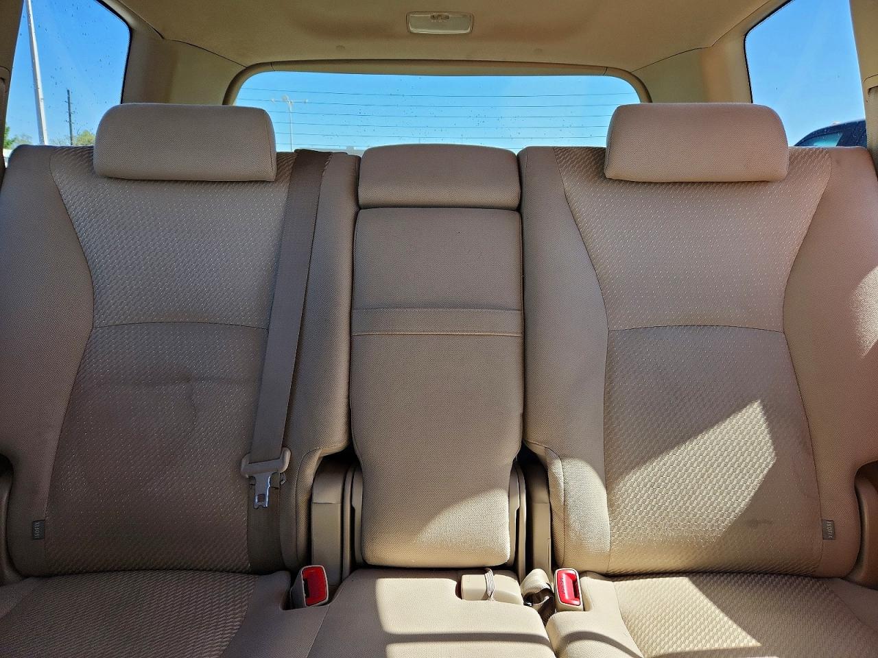 Toyota Highlander Base