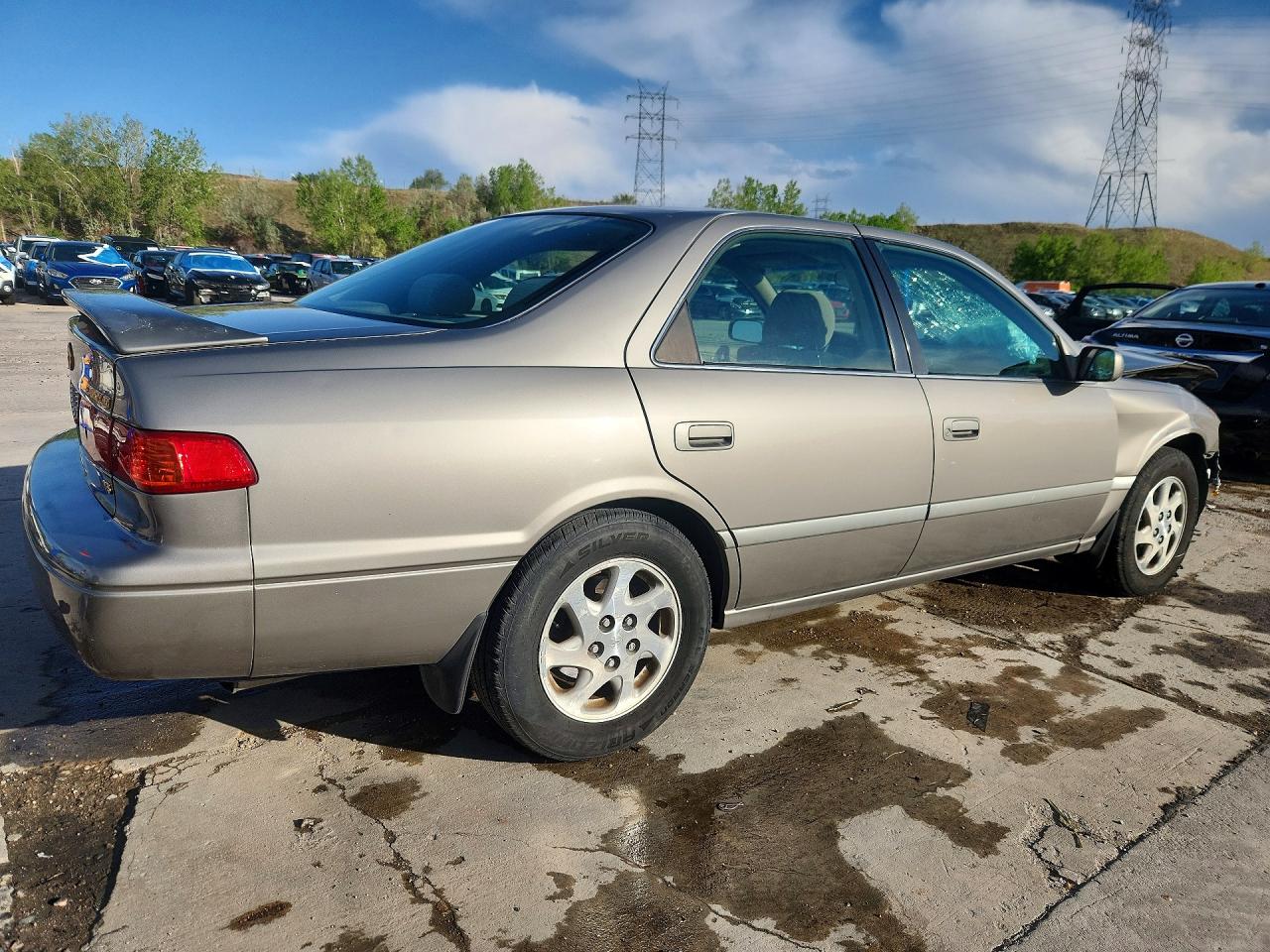Toyota Camry Le V6