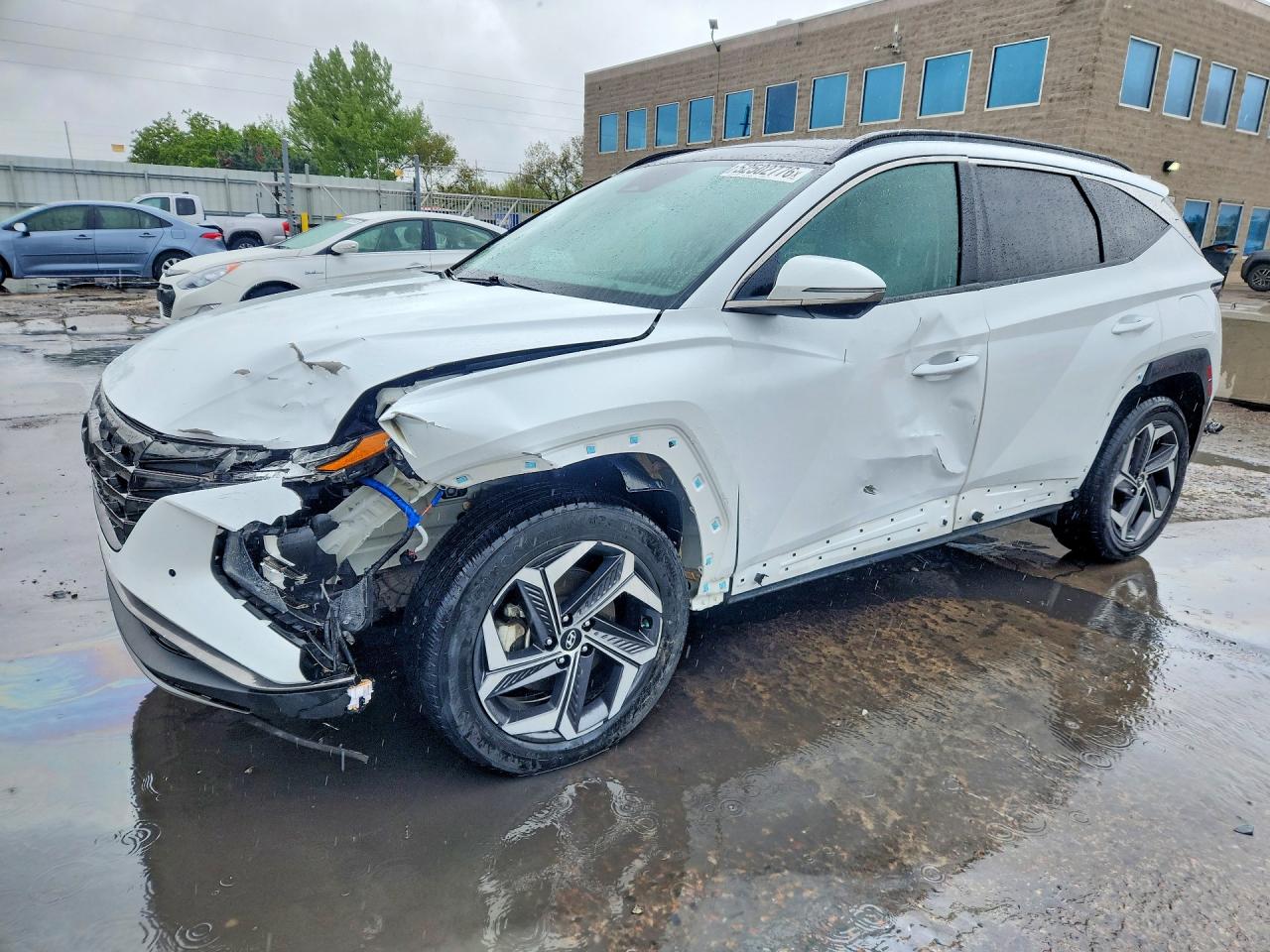 Salvage Hyundai TUCSON Image