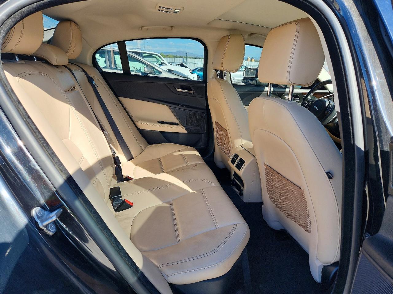 Jaguar XE Prestige