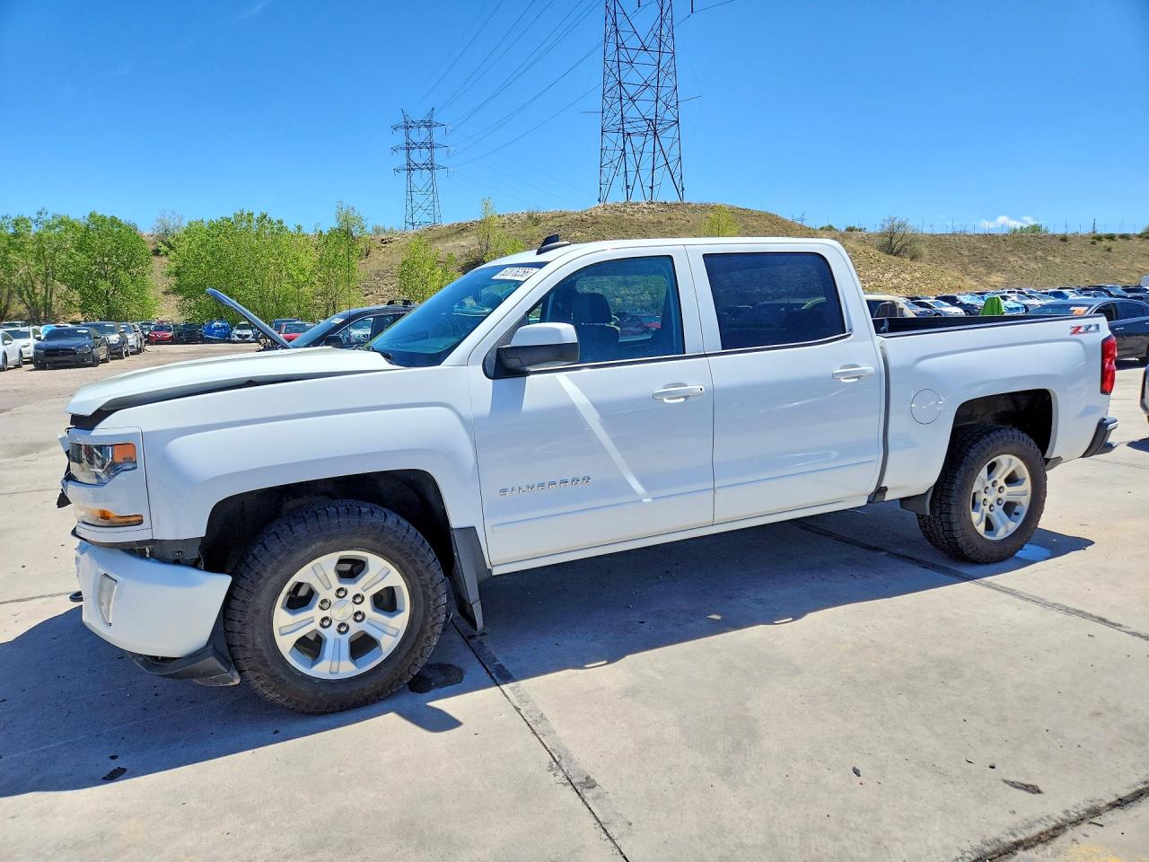 Salvage Chevrolet Silverado Image