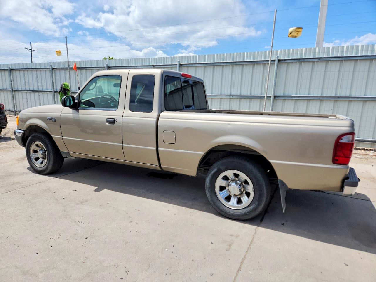 Ford Ranger Super Cab